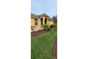 971 Ne 42nd Pl 971, Homestead