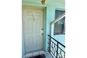 855 W 29th St 11, Hialeah