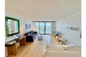 1500 Bay Rd 1274s, Miami Beach