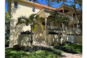 573 Satinwood Dr, Key Biscayne 573 Satinwood Dr, Key Biscayne