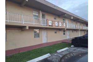 301 Nw 177th St 136, Miami Gardens