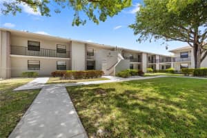 9814 W Mcnab Rd 204, Tamarac