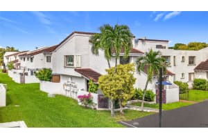 770 Nw 106th Ave 8b4-3, Miami