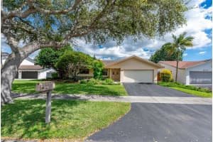 10421 Sw 146th Pl, Miami