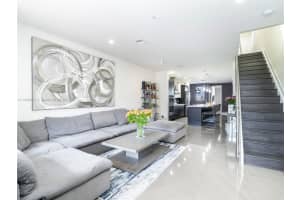 10245 Nw 63rd Ter 206, Doral