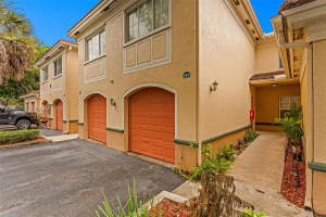 2464 Centergate Dr 203, Miramar