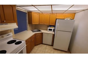 851 Three Islands Blvd 117, Hallandale Beach