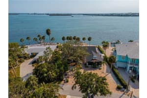 1476 Lemon Bay Drive, Englewood