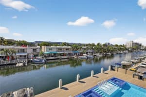 3830 Ne 171st St, North Miami Beach