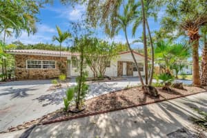 840 Ne 182nd St, North Miami Beach 840 Ne 182nd St, North Miami Beach