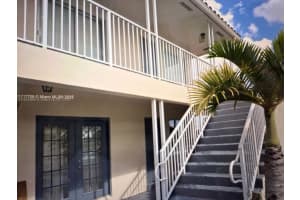 3031 Ne 21 Ter 4, Oakland Park