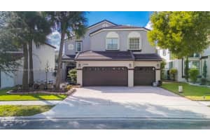 15736 Nw 11th St, Pembroke Pines