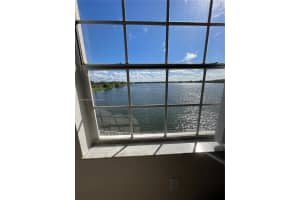 2831 N Oakland Forest Dr 304, Oakland Park 2831 N Oakland Forest Dr 304, Oakland Park