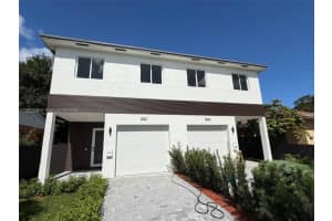 1355 Nw 42nd St, Miami