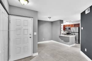 2880 N Oakland Forest Dr 213, Oakland Park