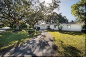 8390 Sw 132nd St, Pinecrest