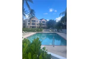 2731 Ocean Club Blvd 301, Hollywood