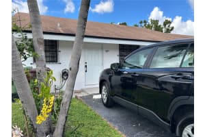 5214 W 24th Way 18-d, Hialeah
