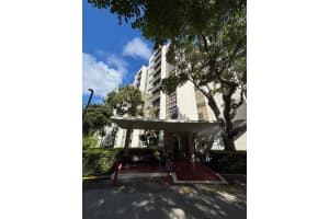 17011 N Bay Rd 517, Sunny Isles Beach 17011 N Bay Rd 517, Sunny Isles Beach