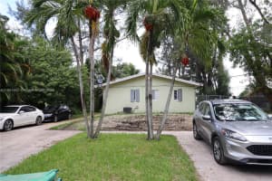 11735 Nw 22nd Ct, Miami