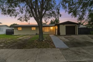 11120 Sw 176 St, Miami