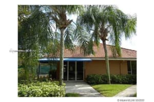 758 Nw 103rd Ter 201, Pembroke Pines
