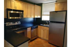 1801 S Treasure Dr 502, North Bay Village