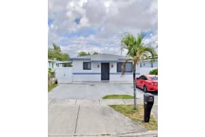 627 E 45th St, Hialeah