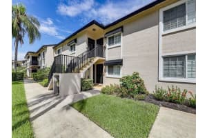 4000 Crystal Lake Dr 114, Deerfield Beach