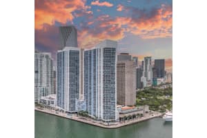 335 S Biscayne Blvd 2200, Miami