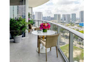 488 Ne 18th St 2301, Miami