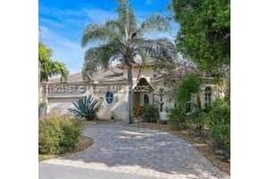 950 Greensward Ln, Delray Beach