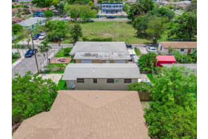 805 Nw 3rd Ter 1, Hallandale Beach