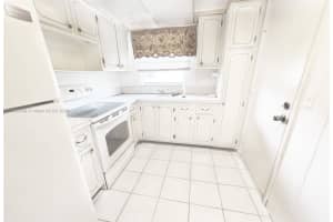 1701 Nw 46th Ave 209, Lauderhill