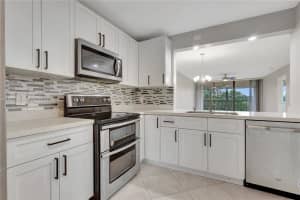 8592 W Sunrise Blvd 317, Plantation 8592 W Sunrise Blvd 317, Plantation