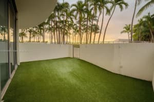 3029 Ne 188th St 324, Aventura