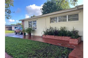 7040 Thomas St, Hollywood