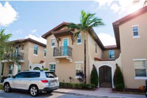 14620 Sw 15 Street, Pembroke Pines