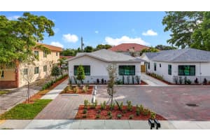 402 Nw 41st St 402, Oakland Park