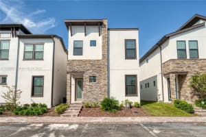 232 Villa Domani, Davenport