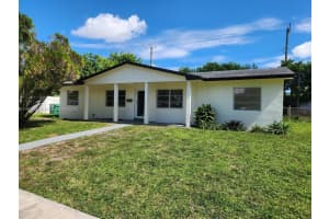 21241 Ne 2nd Ave, Miami