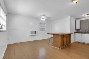 2809 Sw 23rd Ter 2807, Miami