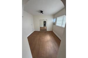 5411 Ravenswood Rd 7, Dania Beach