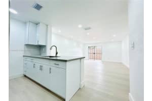 3639 W 11th Ave 10, Hialeah