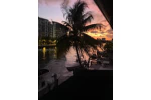 980 Nw N River Dr 27, Miami 980 Nw N River Dr 27, Miami