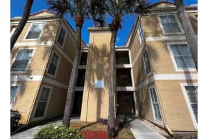 833 Riverside Dr 832, Coral Springs