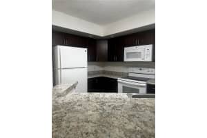 3360 N Pinewalk Dr N 1325, Margate