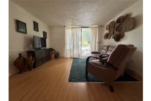 1720 Nw N River Dr 305, Miami