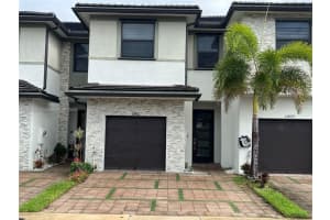 15861 Nw 90th Ct 15861, Miami Lakes