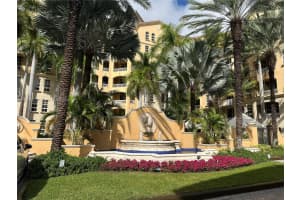 3001 Ne 185th St 222, Aventura